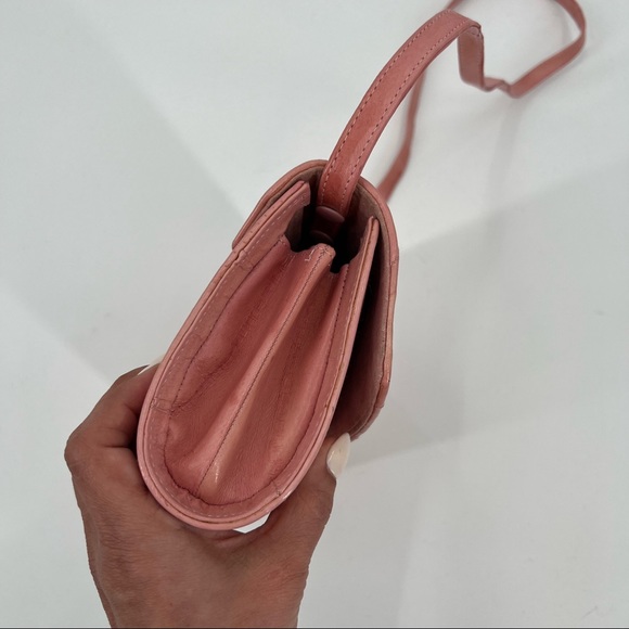 Eel skin pink crossbody structured clutch purse - Picture 4 of 5